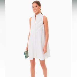 Tuckernut white dress size Medium